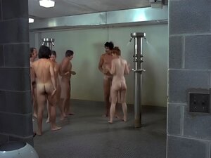 LA SCÈNE DE DOUCHE DE LA POM-POM GIRL DEBBIE FAIT DES DALLAS