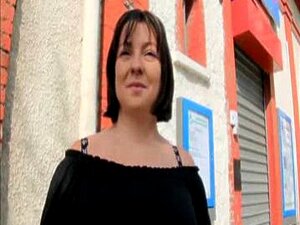 Paola, une mature sodomisée
