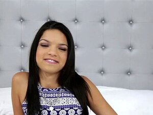 Éblouissante mignonne carriebrooks se fait bourrer