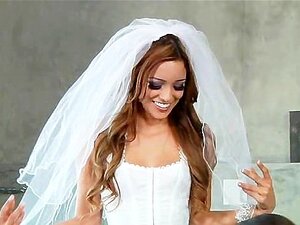 La mariée se fait baiser par un soldat