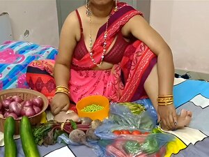XXX Desi Bhabhi Baisée Par Un Client Tout En Vendant Des Légumes.