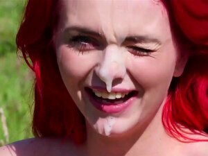 Énorme faciale de Jasmin (derrière les scènes)