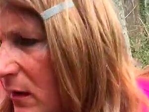 CD suxking bite à l’extérieur