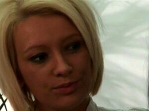 Putes de bureau CFNM se branlant la queue. Putains de bureau CFNM