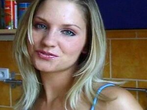 blonde sexy en solo
