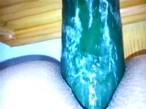 Délicieux concombre dans mon cul