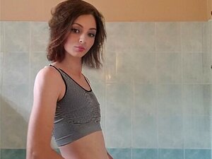 Curieux Première sissy / trans