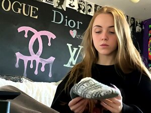 Webcam Amateur Poussin Se Masturbe Sur Webcam Plus à