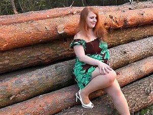 baise chaude dans les bois,