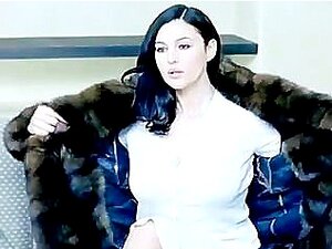 Combien aimez-vous Monica Bellucci