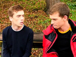 Le twink tchèque Jacob Dolce rencontre le garçon américain Tannor