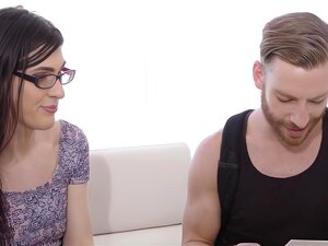 Transsexuelle chaudasse éjaculé