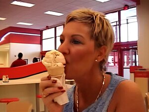 Chasseur de MILF - Jackie (25min) Maman de football, DDtits, part ***