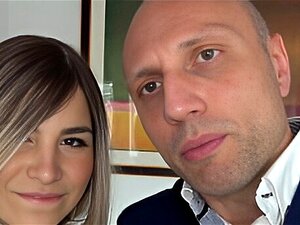 Découvrez la passion débridée d'une fraîche petite amie italienne