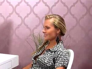 Sex Female Agent aide plus le mec à ( my-adult-videos.live/watch )