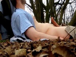 se branler en public dans les bois