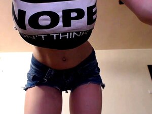 Vidéo amateur de grosses nichons, mignonne suceuse de grosse bite par