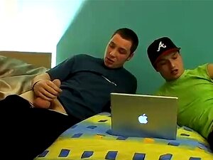 Les garçons australiens gays twinks tube gratuit Straight Buddies