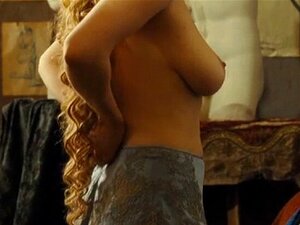 Ophelia Kolb nue - Gainsbourg - 2010. Le clip a été tiré du film