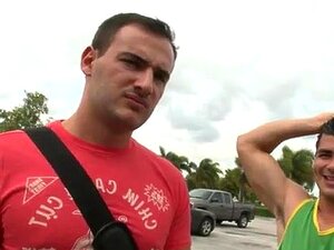 Vidéo porno gay nue, sexe gay en public chaud