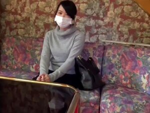 LA BELLE-MÈRE SALOPE VEUT VRAIMENT UNE BONNE BAISE ! (JAV NON