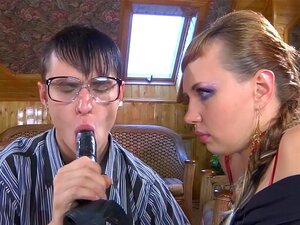 Film StraponPower : Aubrey et Hubert, Hubert a toujours été très