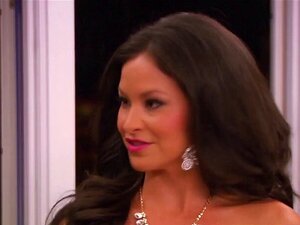 Long et excitant voyage vers une énorme orgie. Une fois que les