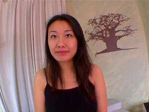 FRANÇAIS amateur Je me masturbe souvent avec un vibromasseur pour