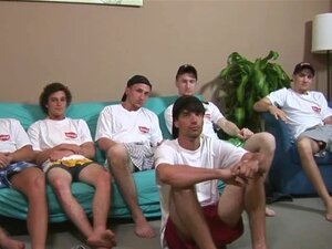Un mec hétéro baise une bite gay pour de l'argent partie6