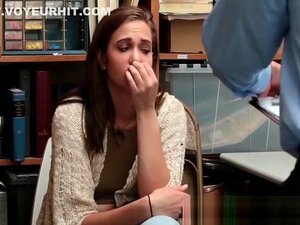 Peyton Robbie Sheena Ryder Attrapée et baisée pour vol