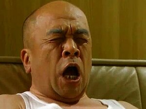 Une MILF japonaise a un jav sans sexe fou