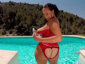 Anastasia Lux dans Tous les 32H naturels d'Europe, avec Love ! Vidéo,