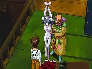 Jolie fille d'anime possédée dans la salle de bain