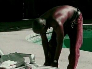 Thuck en plein air baisant et suçant