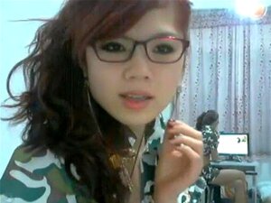 Déesses Chinoises envoûtantes devant leur webcam réaliseront tous