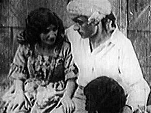 Vieux porno français des années 1920 - Jour de la Bastille