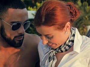 Babes - Black is Better - Swooning in the Sun avec Stallion et Bianca