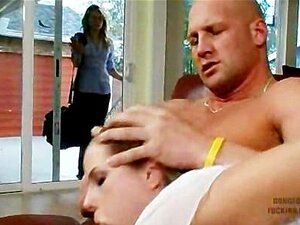 L'histoire de deux demi-sœurs - Tati & Taylor Russo baisées par