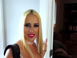 Aspen Romanoff dans Dont Say You Love Me