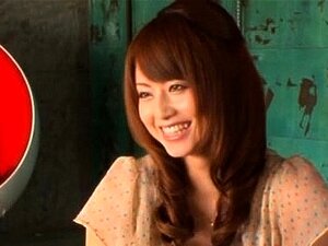 Un membre de viande baise la bite dure et sucrée d'Akiho Yoshizawa