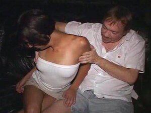 Petite Latina Bukkake et théâtre porno