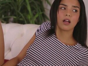 Regarde-la dormir maintenant ! - Demi-sœur, brune sexy et porno