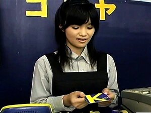Sous-titré Japan video rental shop busty AV star service