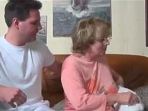 Mamie jolie reçoit bientôt encore plus de bien !