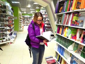 Salope dégueulasse reçoit un maximum de plaisir avec la bite