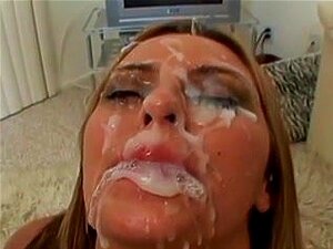 Compilation xxx de porno avec des nanas qui se font gicler sur le