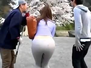 Elle pourrait vraiment utiliser des toilettes, mais la femme aux gros