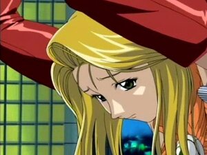 Princesse hentai à gros seins baisée par une bite monstrueuse