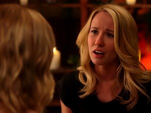Heather Graham et Anna Camp - Desperados