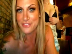 Public 2 (bar). Public 2